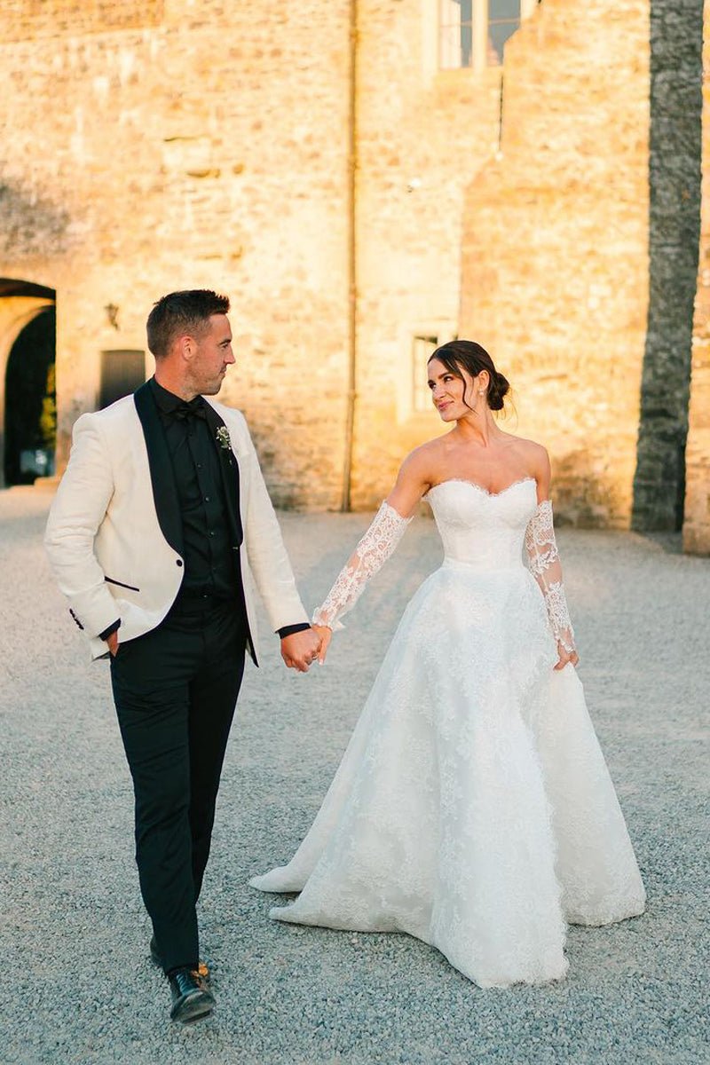 Vintage A-Line Sweetheart White Lace Wedding Dresses with Slit