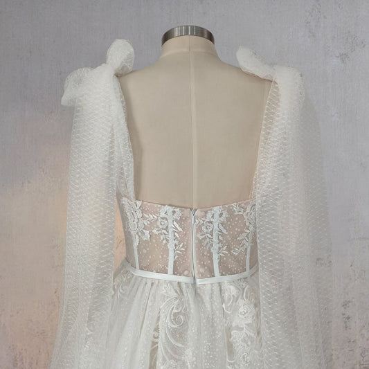 A-Line White Tulle Lace Flattering Wedding Dress With Slit