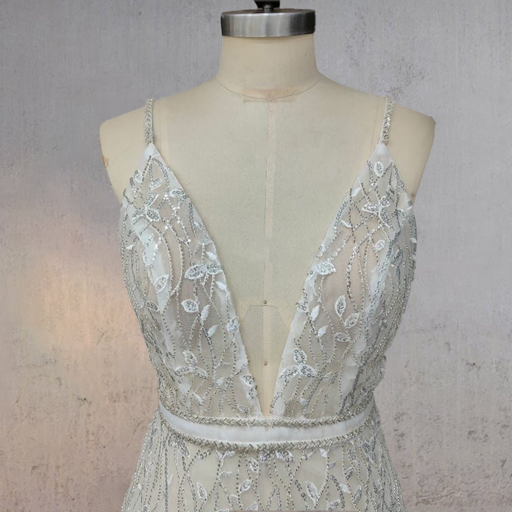 Mermaid Lace Deep V Wedding Dress with Appliques